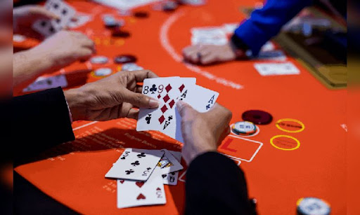 Mẹo kiếm tiền khủng từ game bài Blackjack trên MAY88